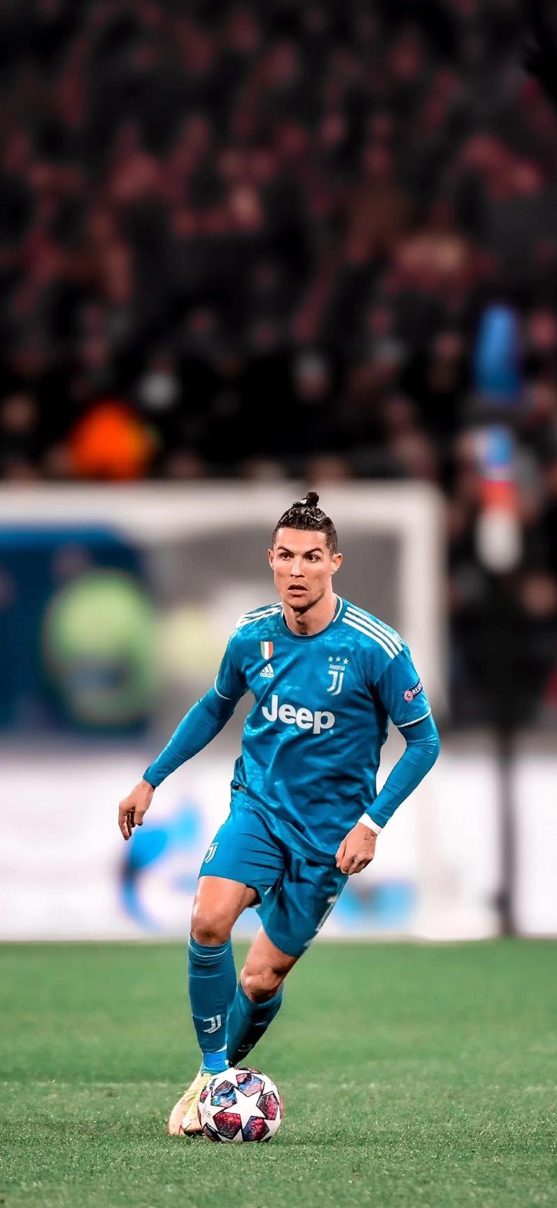 天空体育：曼联大胜进前四，阿森纳小胜利物浦，切尔西三连平